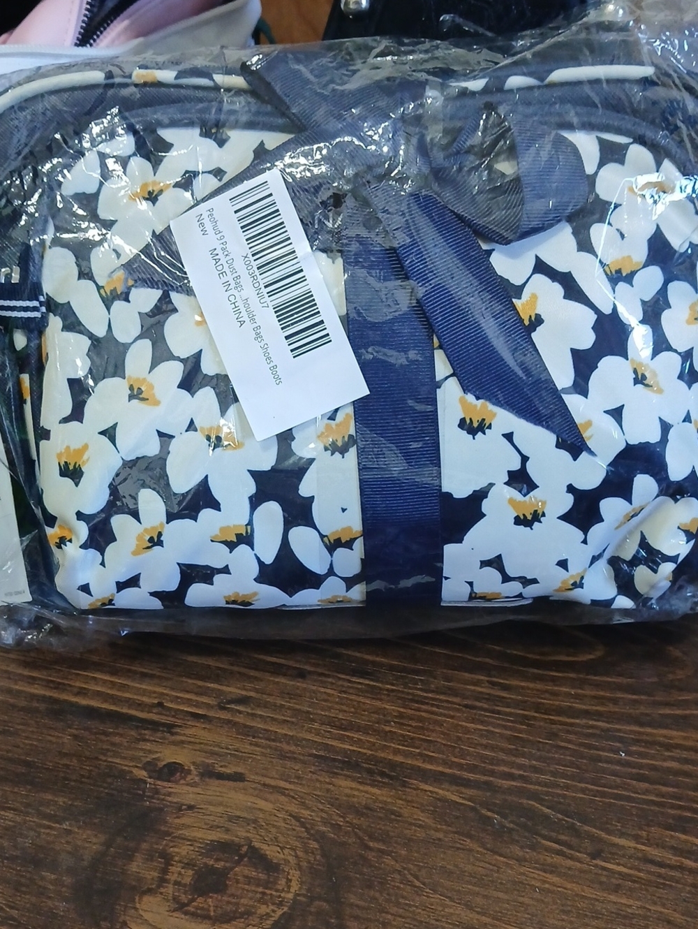 NauticaWomen’s Navy Floral Cosmetic Bagc - Stylish Travel